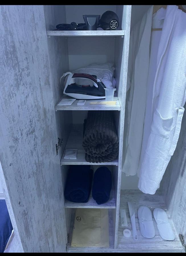 エレバンCool Blue Interior Self Check Inアパートメント エクステリア 写真
